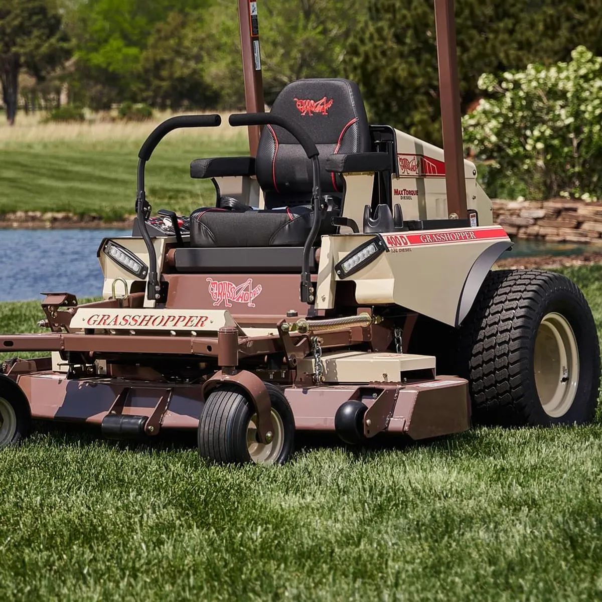 Grasshopper 400 MidMount | Heavy-Duty Commercial Mower Grasshopper 400 MidMount | Heavy-Duty Commercial Mower
