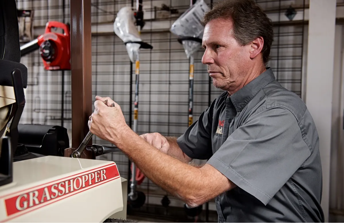 Looking for support from your local mower dealer?