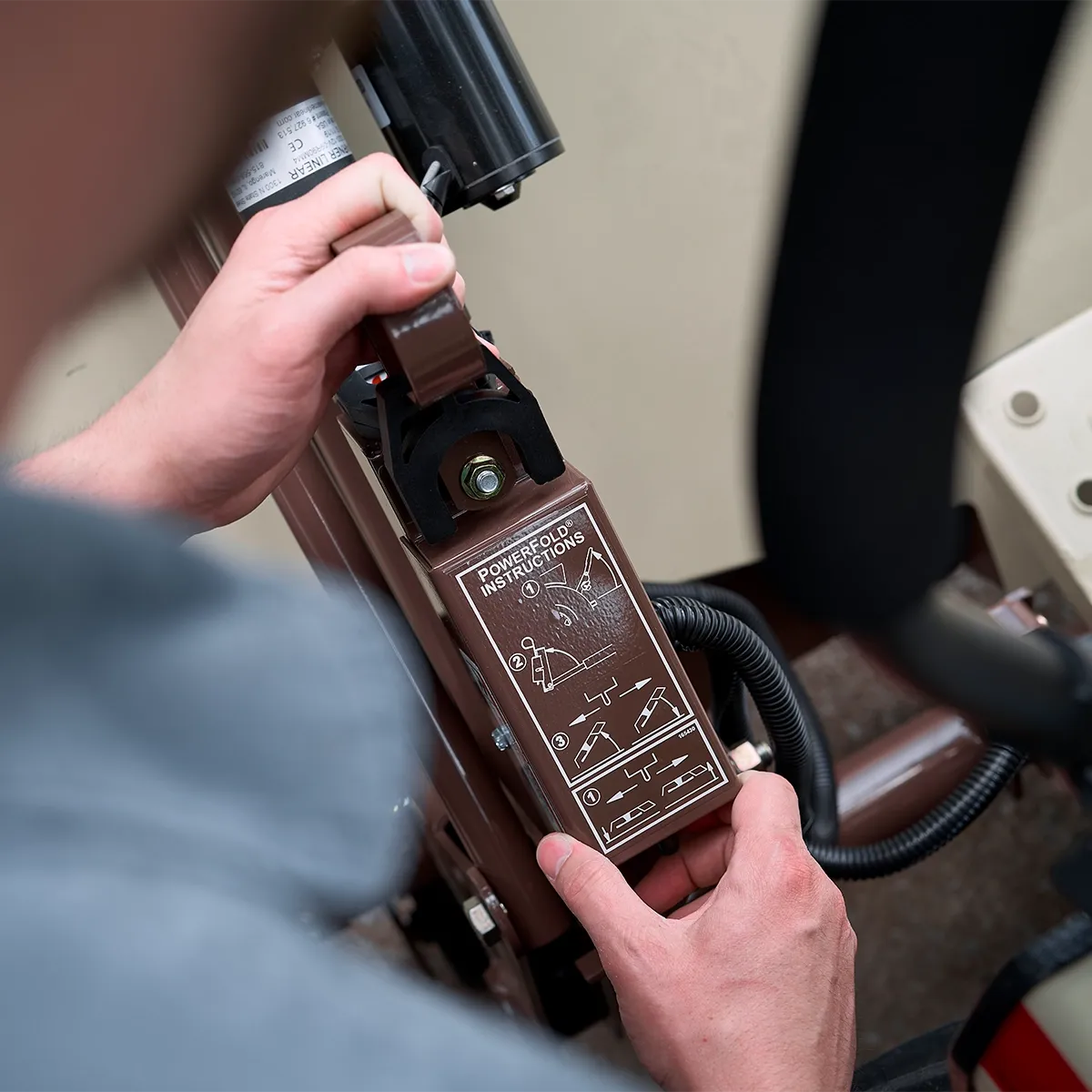 Powerfold control switch